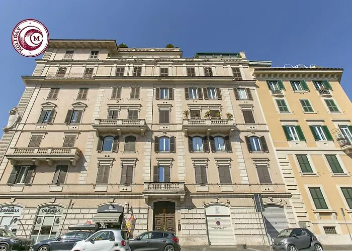 C M Civitas Leonina Luxury Apartament